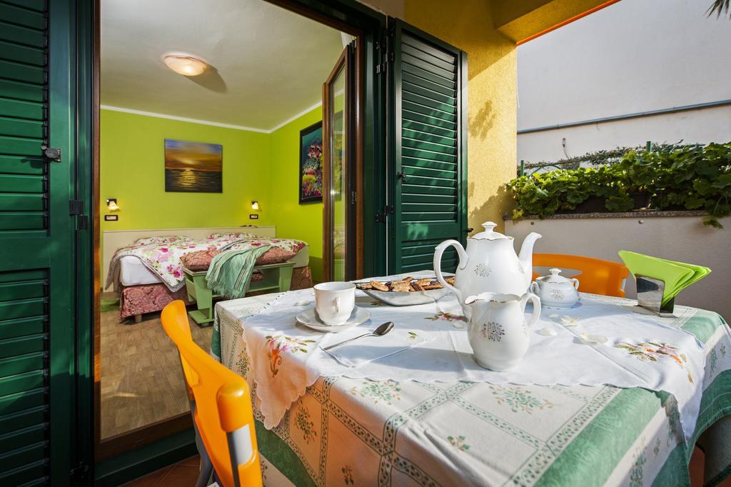 Apartments And Rooms Villa Dea Adults Only Rovinj Exterior photo